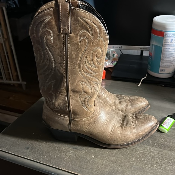Laredo 10 1/2 EE Men’s Brown Western Cowboy Boots - Picture 3 of 6